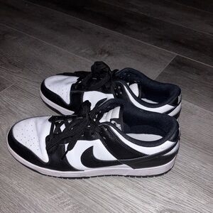 Black & White Low-Top Nike Dunks Women’s 10.5